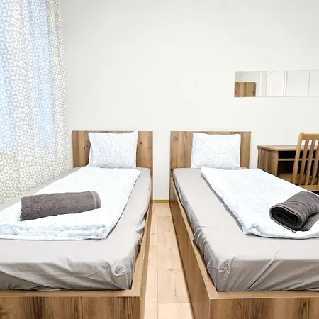 Spacious Rooms - 15 Min From Airport & City Center, 5 Min From Vienna Main-Bus Station Ez 1-9 Exteriér fotografie