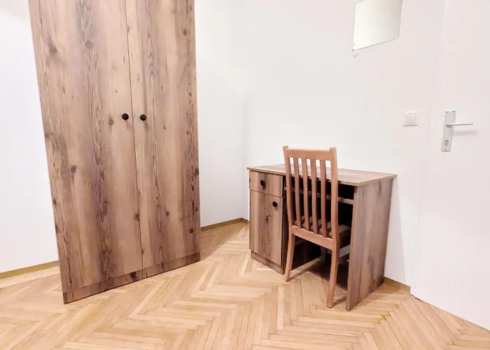 Spacious Rooms - 15 Min From Airport & City Center, 5 Min From Vienna Main-Bus Station Ez 1-9