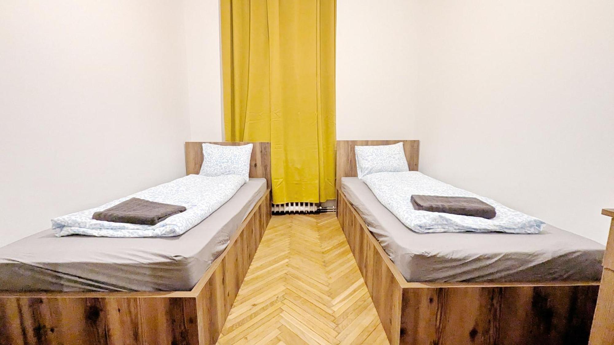 Spacious - 15 Min From Airport & Center, 5 Min From Main-bus Station Ez 1-9 * Vienna