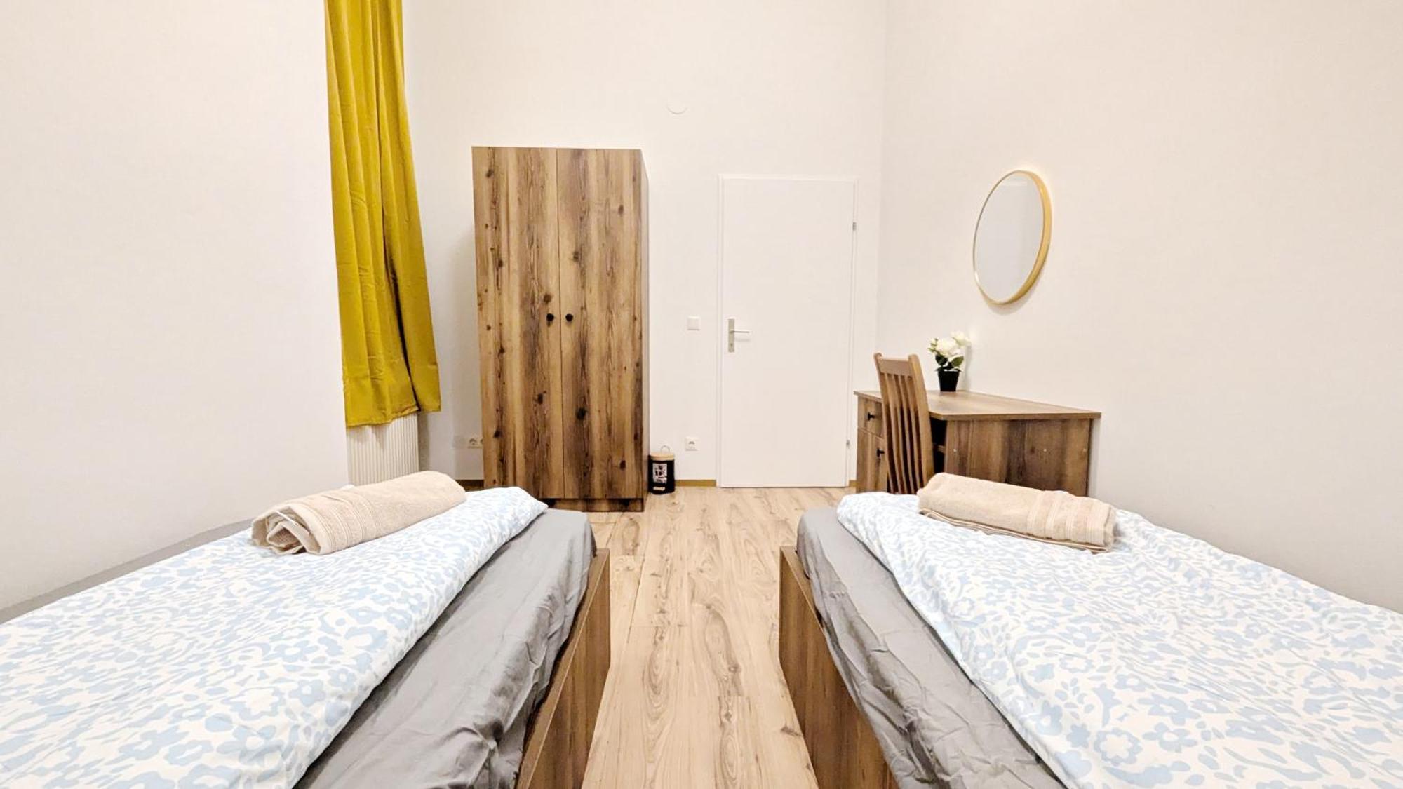 Spacious - 15 Min From Airport & Center, 5 Min From Main-bus Station Ez 1-9 * Vienna