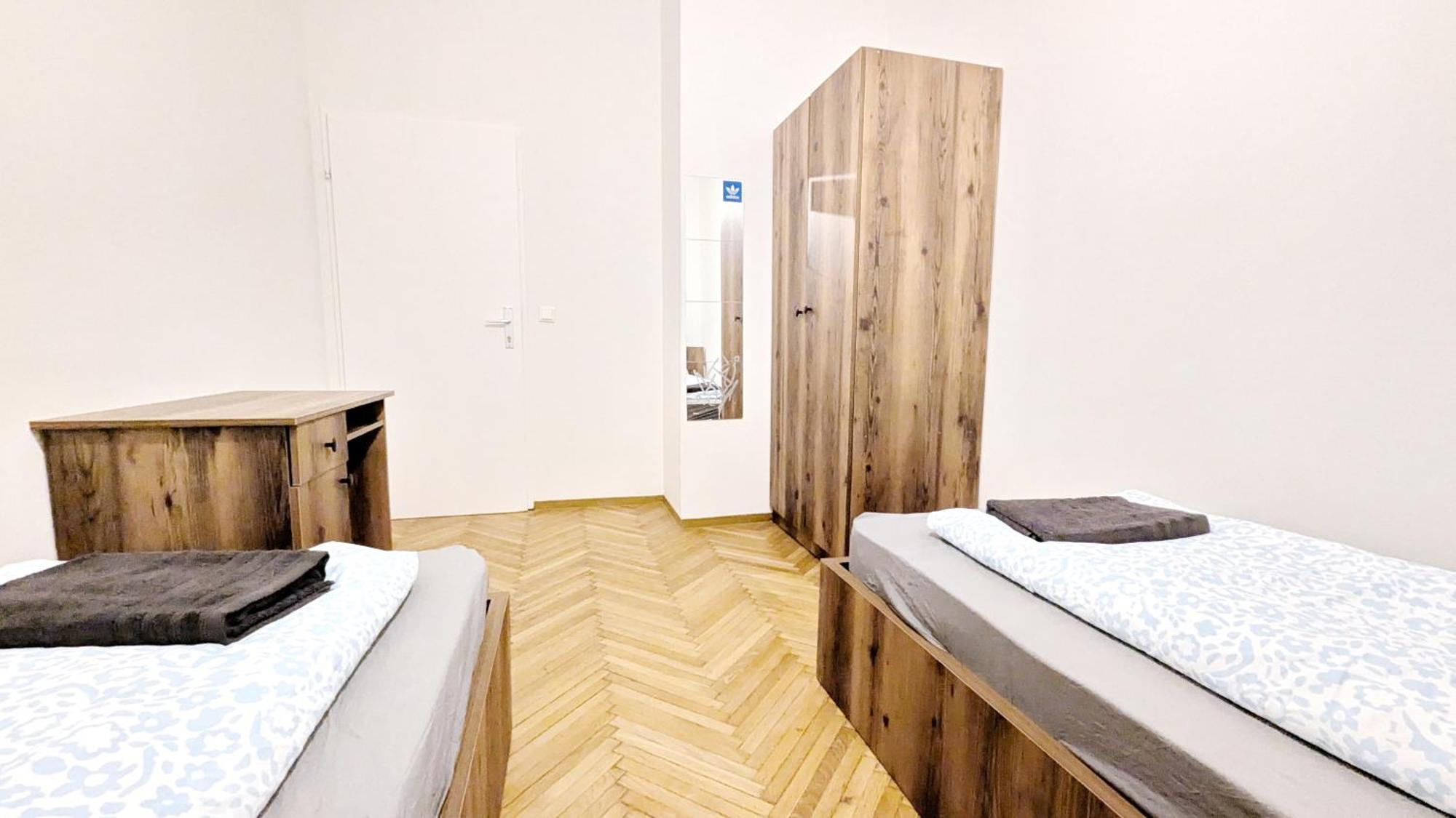 Ubytování v soukromí Spacious - 15 Min From Airport & Center, 5 Min From Main-bus Station Ez 1-9 Vídeň